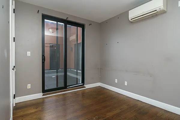 Bedroom, photo 4