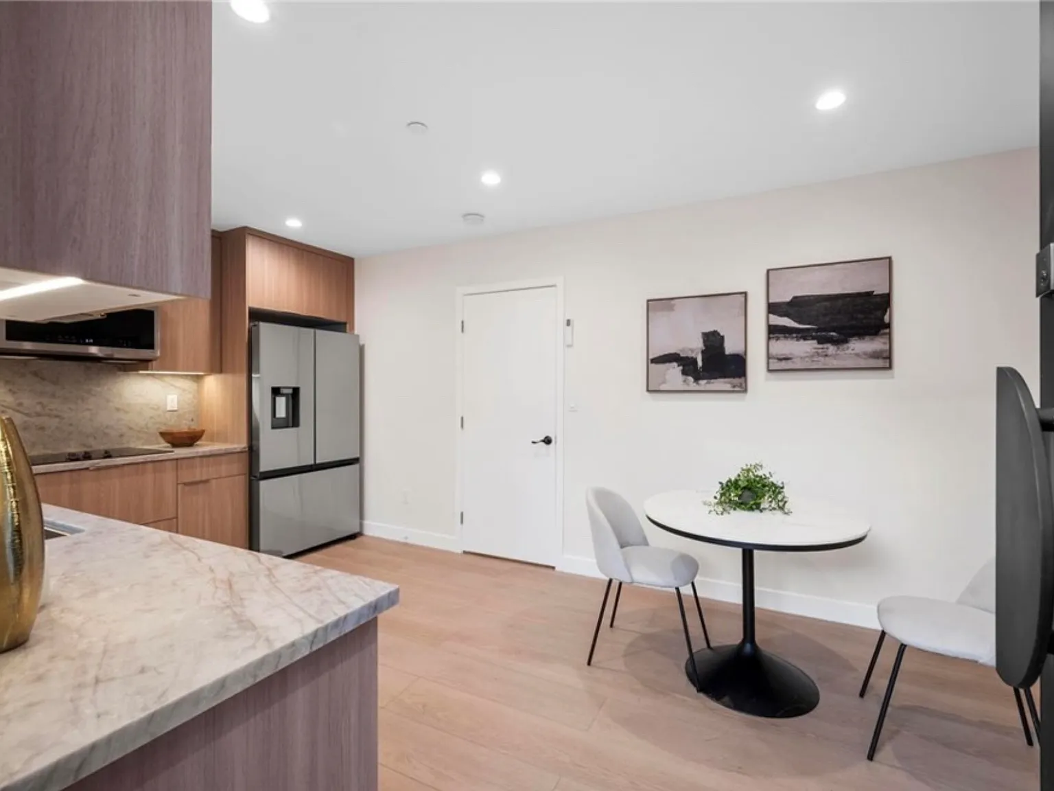 1 bed, 364 sqft, $2,000 — Photo 1