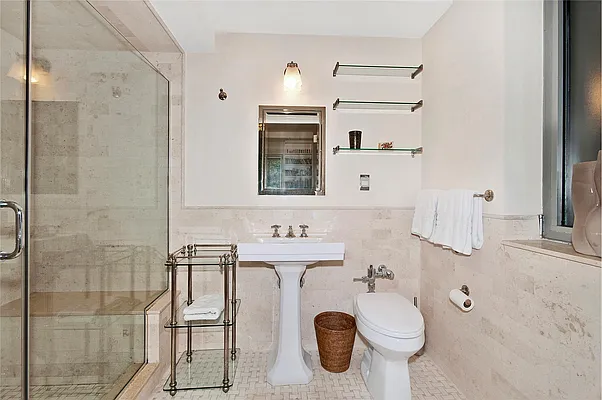 Rented by Douglas Elliman | media 25