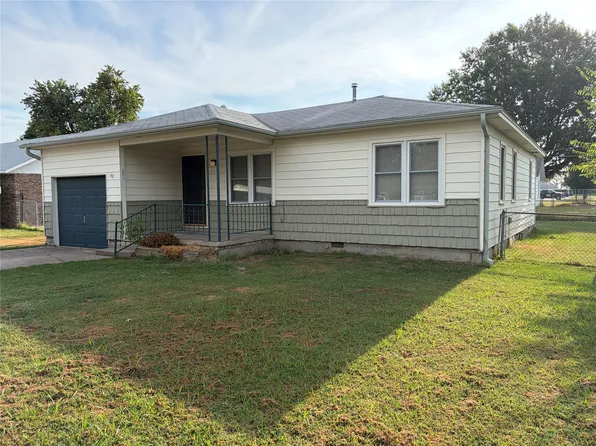 40 Payne St, Pryor, OK 74361