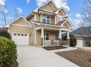 635 Ashe Lake Way, Fuquay Varina, NC 27526