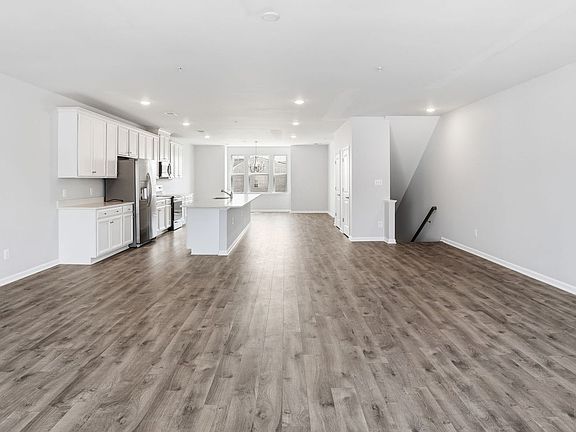 4th image of 3815 Richmond Run #138