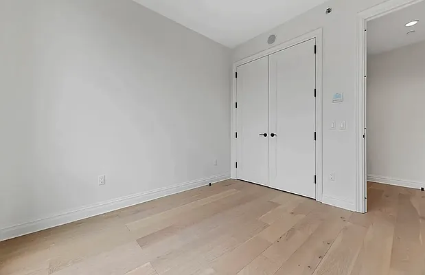 Rented by REAL New York | media 16