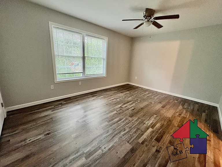 39 Cornelia Ct — Photo 20