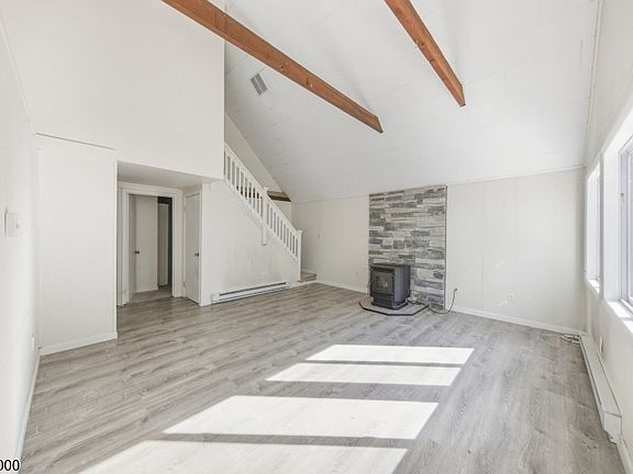 5th image of 7 Winding Hill Rd