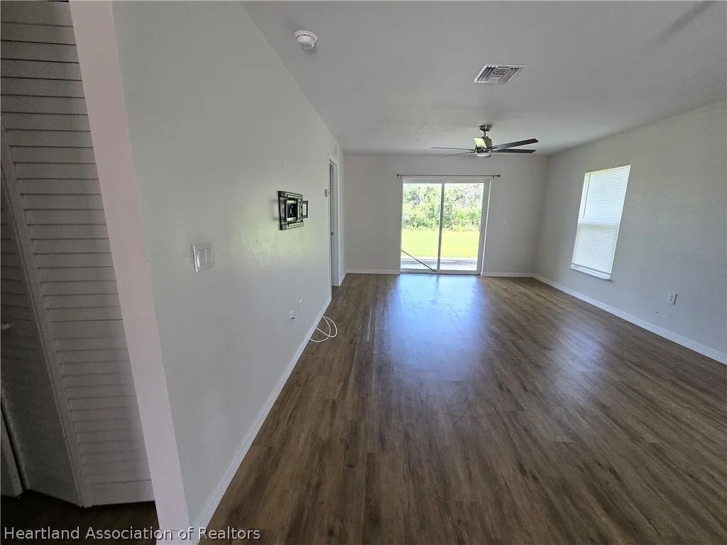 2 bed, 2.0 bath, 1006 sqft, $1,500 — Photo 4