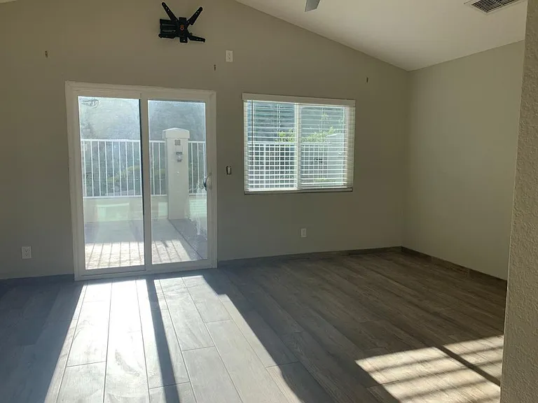 774 Suncreek Dr — Photo 19