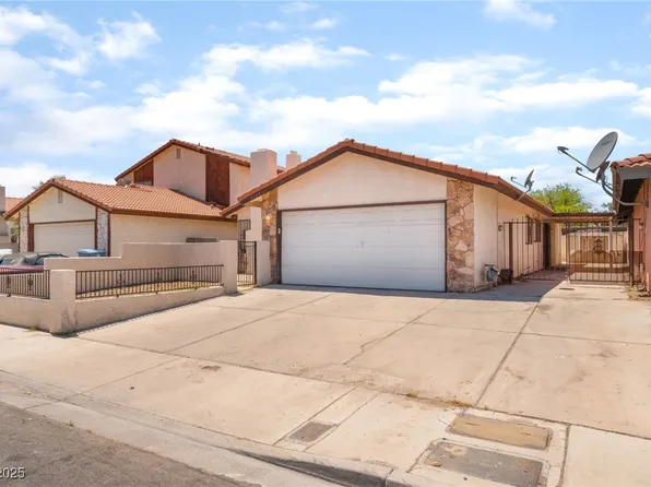 1729 Yellow Rose St, Las Vegas, NV 89108