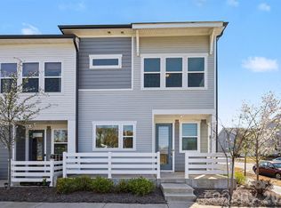 105 Renny Aly, Charlotte, NC 28217