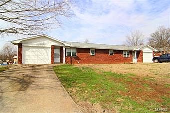 2nd image of 205 N Shawnee Blvd