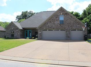 33 Kennedie Dr, Medina, TN 38355