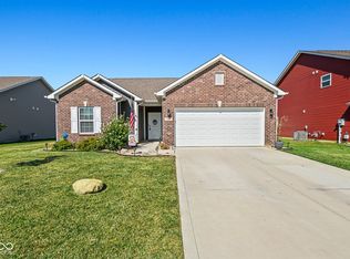 394 Thistlewood Dr, Greenfield, IN 46140