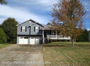 251 White Pines Dr, Dallas, GA 30157