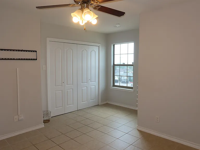 602 Basswood Dr #201 — Photo 10