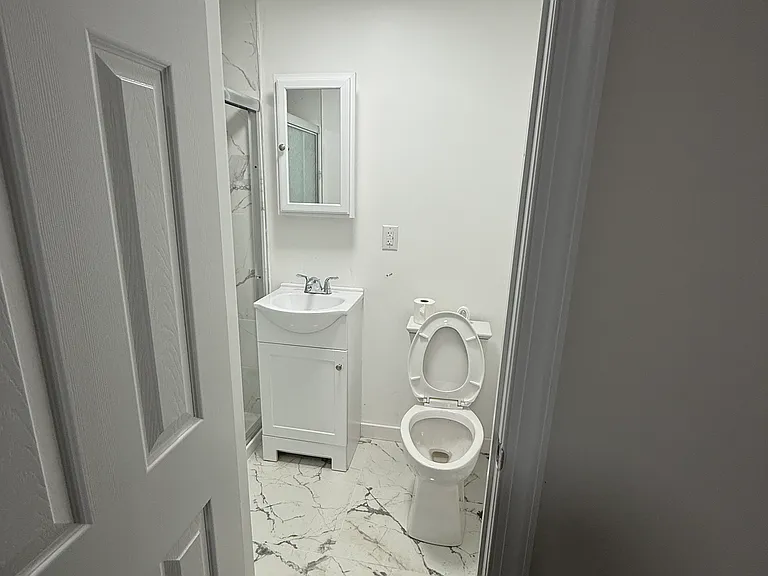 128 Campbell Ave #2 — Photo 8