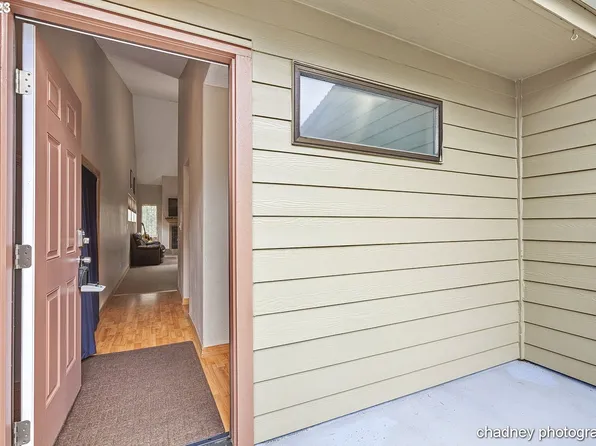 355 SE 146th Ave #6, Portland, OR 97233