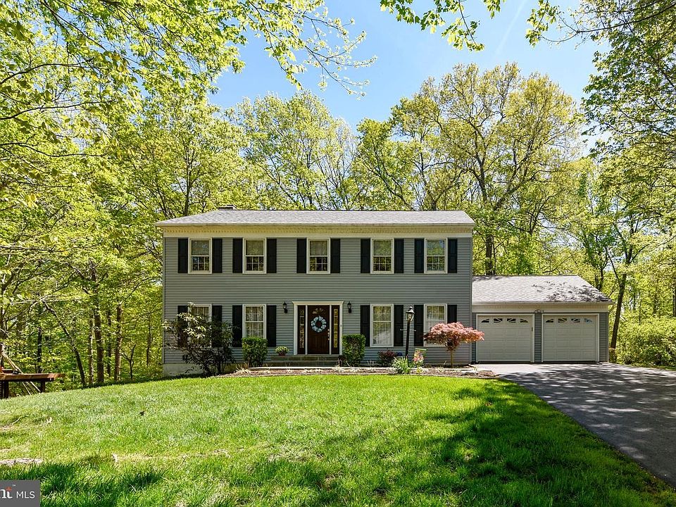 1st image of 3267 Chancellor Dr