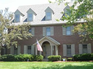 2117 Longacre Ln, Holland, OH 43528