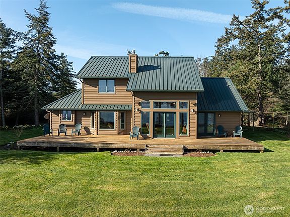3rd image of 403 Eliza Road