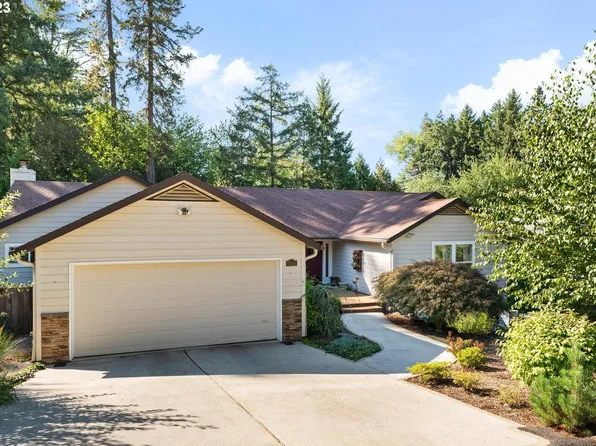 7434 SW Hunt Club Dr, Portland, OR 97223