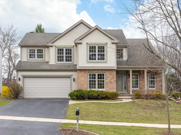 33765 N Pine Creek Trl, Grayslake, IL 60030