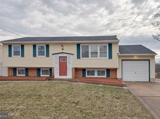 221 Mardale Dr, Somerdale, NJ 08083