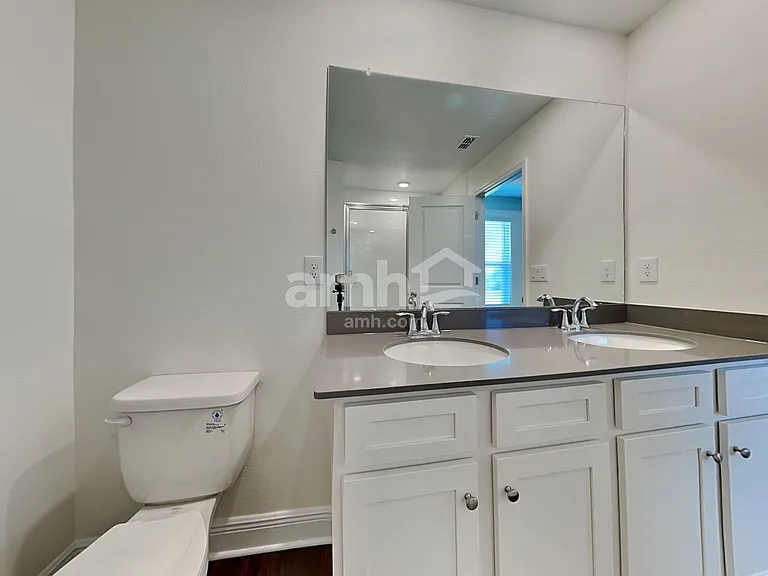27334 Saint Andrews Ave — Photo 16
