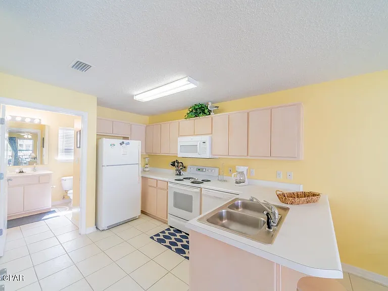 82 Sugar Sand Ln #C3 — Photo 8
