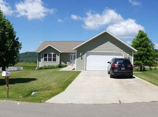 625 N Main St, Viola, WI 54664