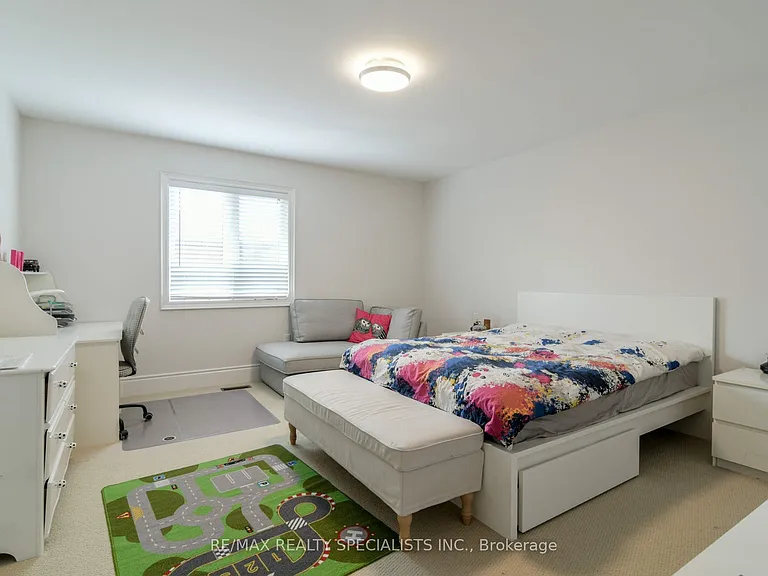 7 Scott Dr #UPPER — Photo 28