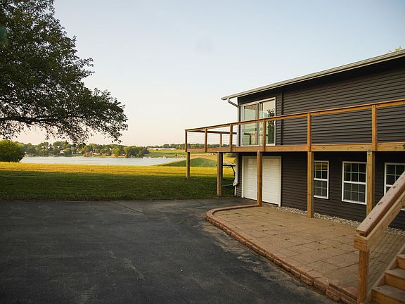4th image of 1722 Baintree Rd