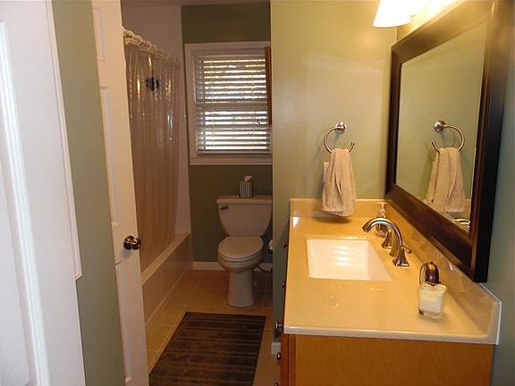 5th image of 1613 N Howard Dr