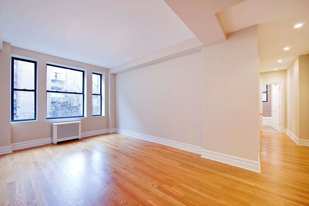 706 Riverside Drive #2B