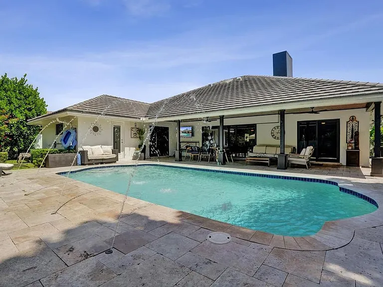 5569 Wind Drift Ln — Photo 4
