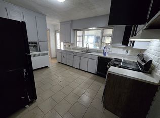 60 Fountain Ter #1B, New Haven, CT 06515