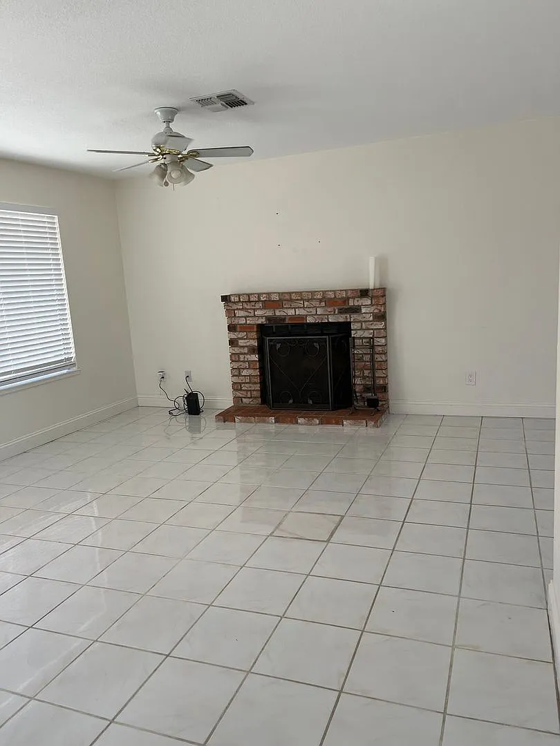 Beautiful Tracy Home! — Photo 2