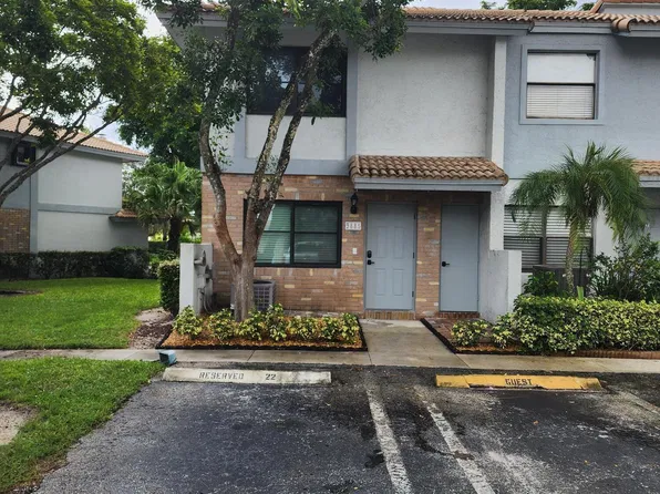 9885 Riverside Drive, Coral Springs, FL 33071