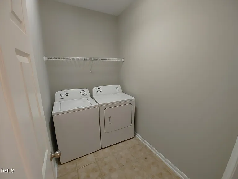606 Lyon Tree Ln — Photo 26