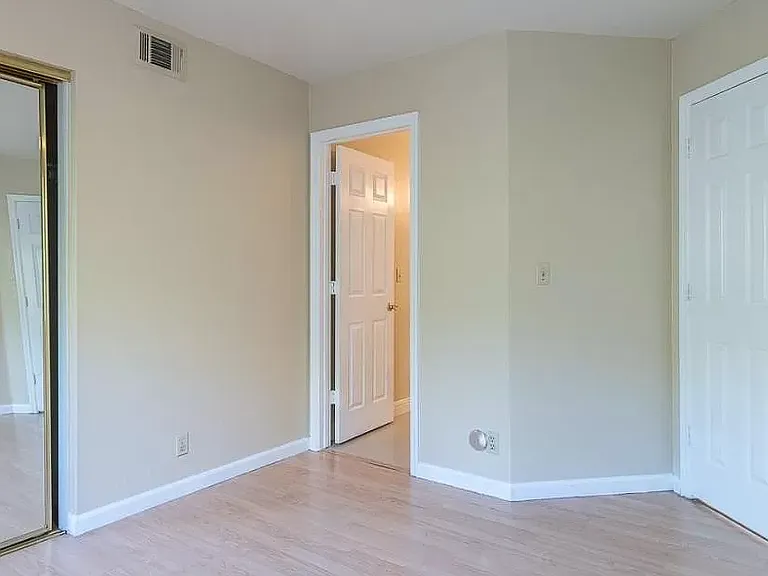 3262 Forest Meadow Dr — Photo 2
