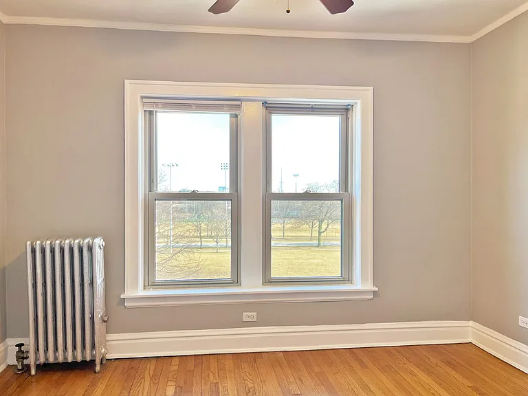 411-419 Thatcher Ave. — Photo 4