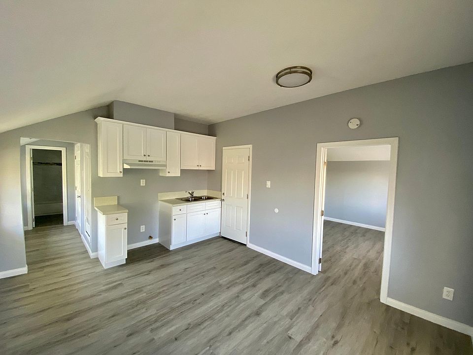 1st image of 252 S 7th St #5A