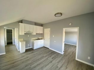 252 S 7th St, Montebello, CA 90640