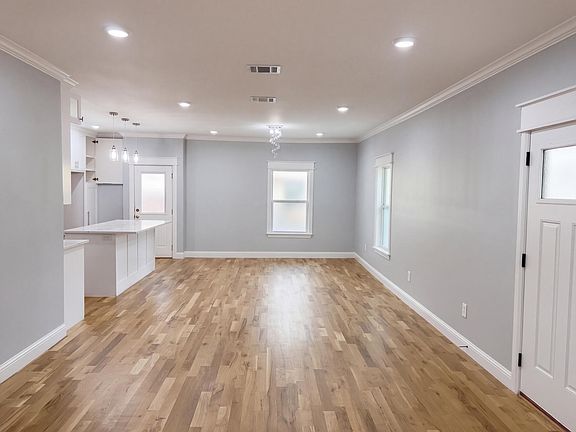 3rd image of 1903 Elizabeth Ave