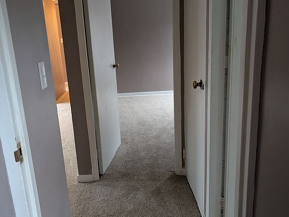Hallway between bedrooms