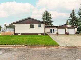 301 9th St E, Wynyard, SK S0A4T0