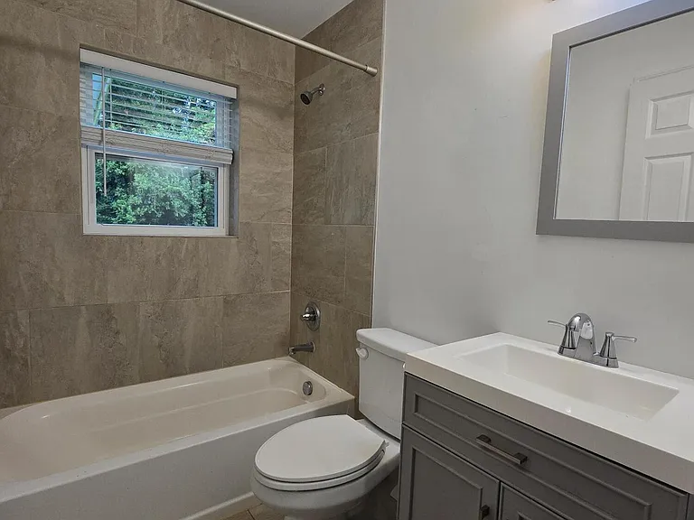 1321 Cherry Ave — Photo 13