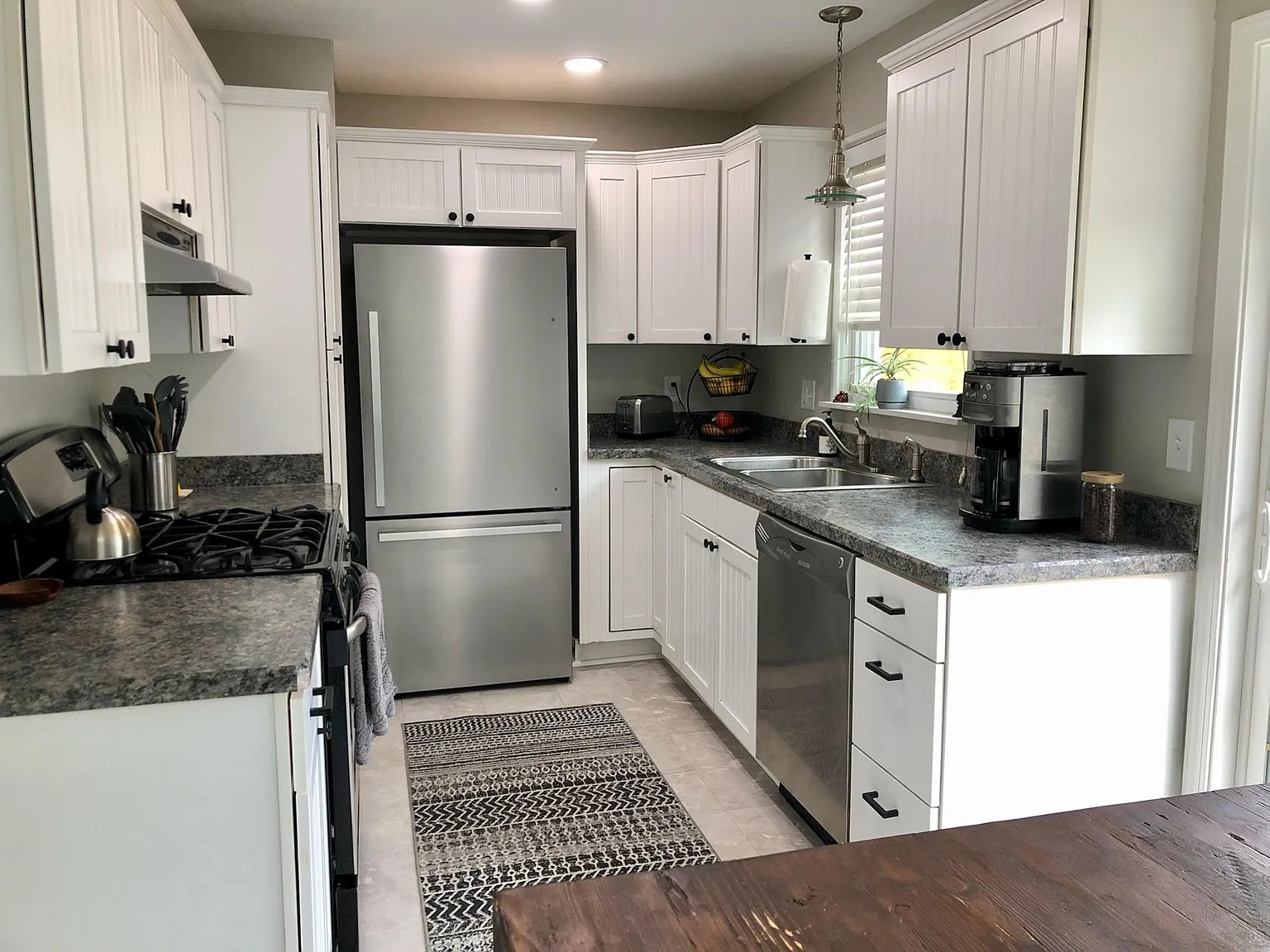 3 bed, 1456 sqft, $2,095 — Photo 3