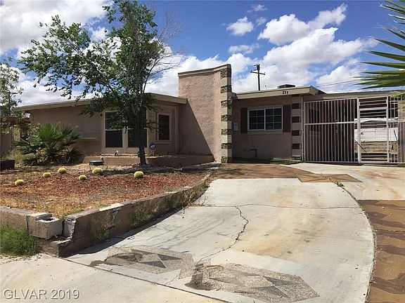2nd image of 233 Wisteria Ave