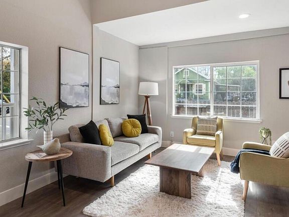 3rd image of 419 Berkeley Ave