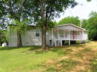 3525 Philadelphia Rd, Lebanon, TN 37087